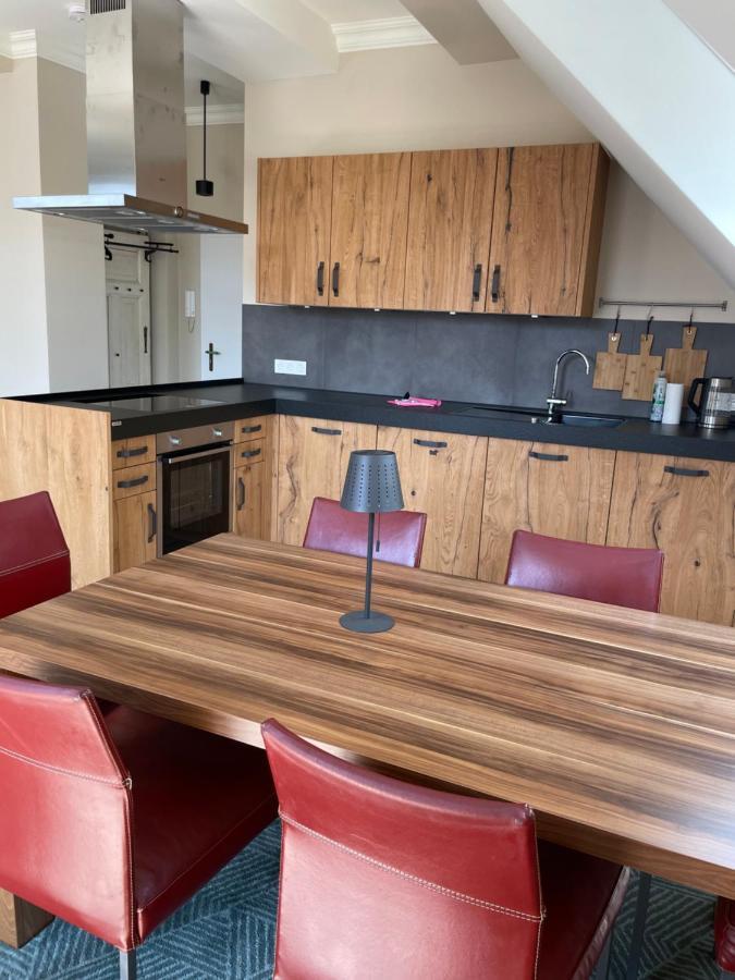 Luxus Lindenhof Apartments -Ferienwohnungen In Friesland An Der Nordsee Am Naturschutzgebiet Urwald Neuenburg  외부 사진