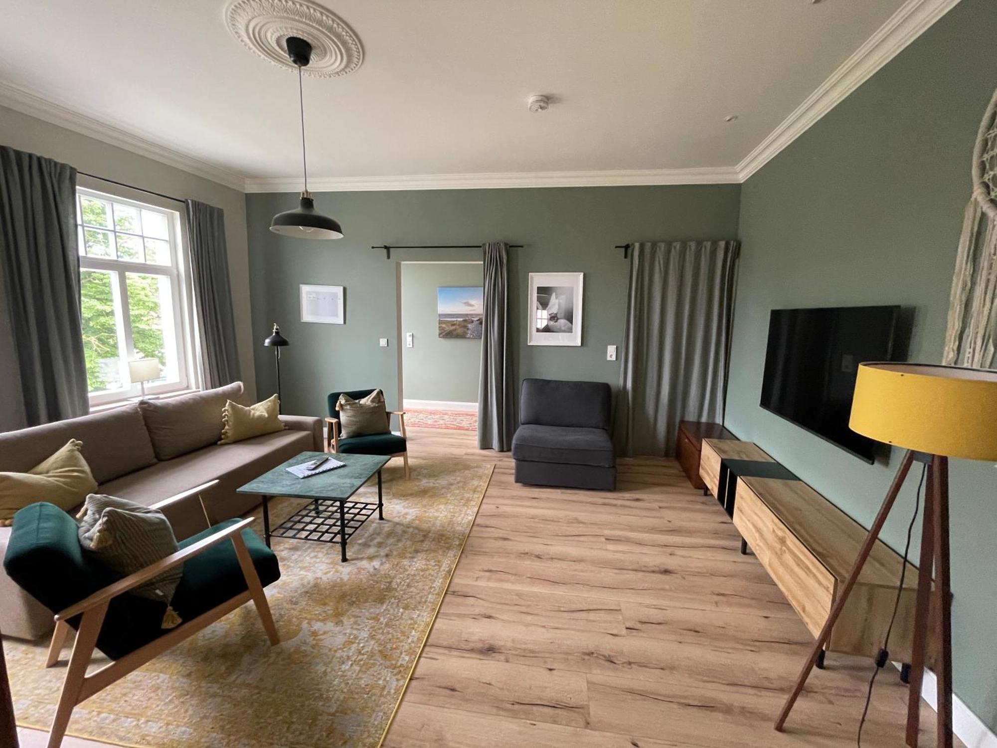 Luxus Lindenhof Apartments -Ferienwohnungen In Friesland An Der Nordsee Am Naturschutzgebiet Urwald Neuenburg  외부 사진
